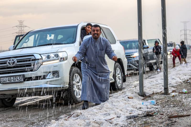 Rare hail brings winter white to desert hotspot Kuwait