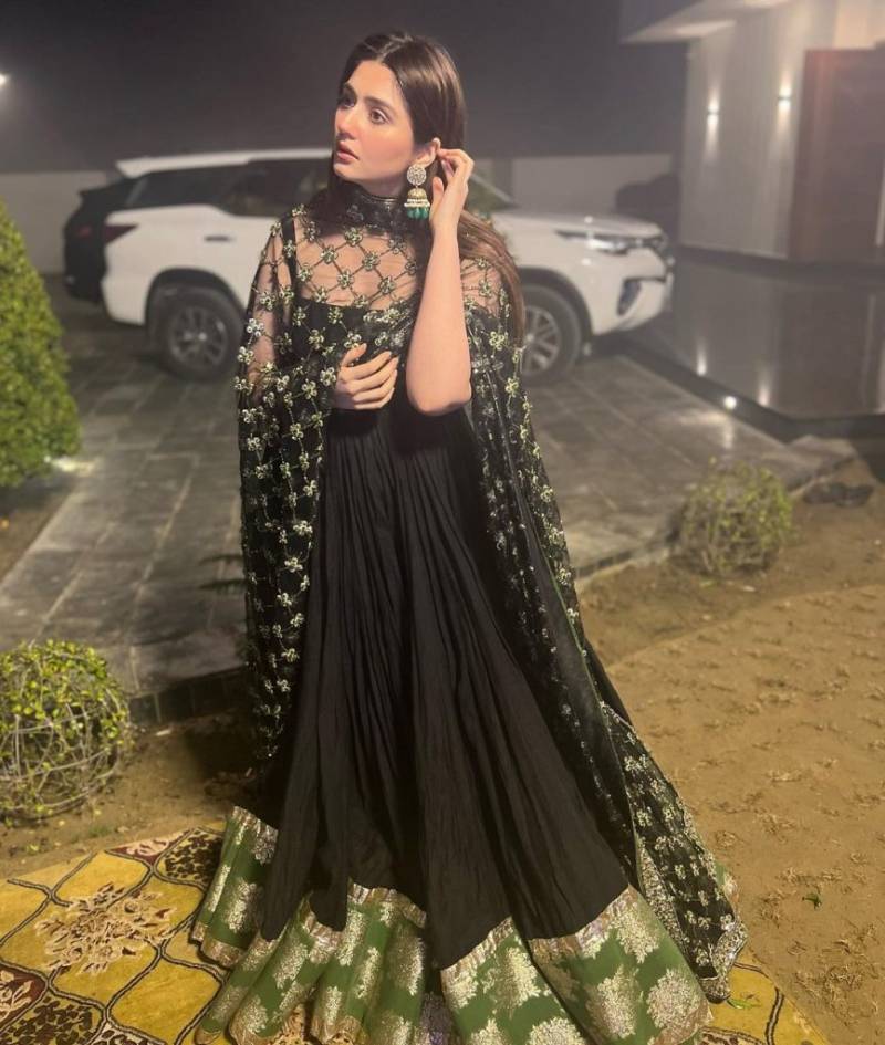 Defiant Durefishah Saleem does it again…dons bold dress