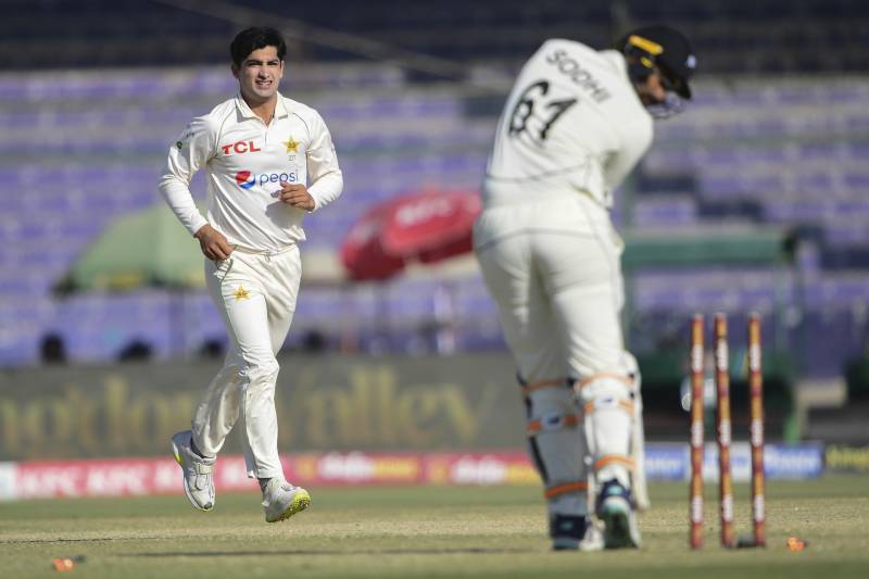 Pakistan struggling on 62-2 after New Zealand pile on 449 in 2nd Test