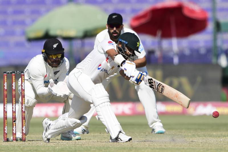 New Zealand fight back after Saud Shakeel's maiden century 