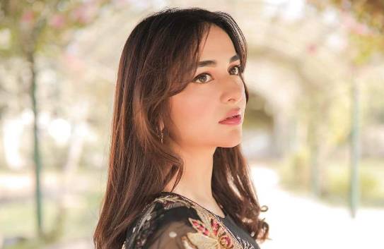 Actress Yamuna Zaidi to appear on silver screen