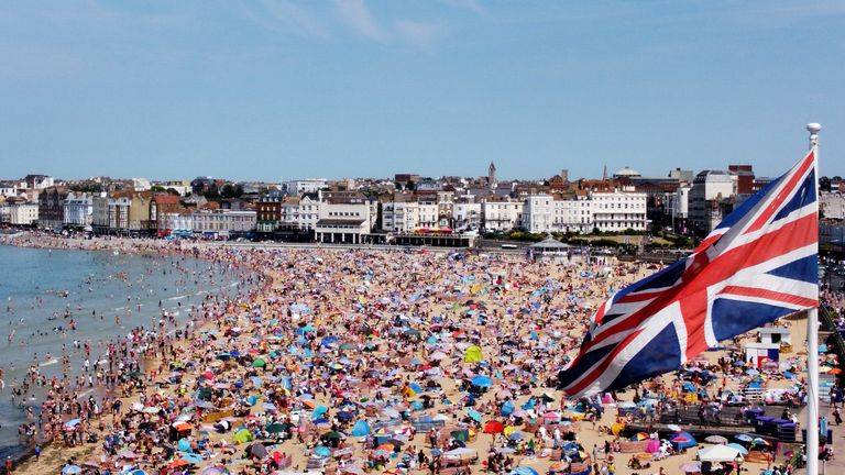 New record as 2022 confirmed as UK's hottest year