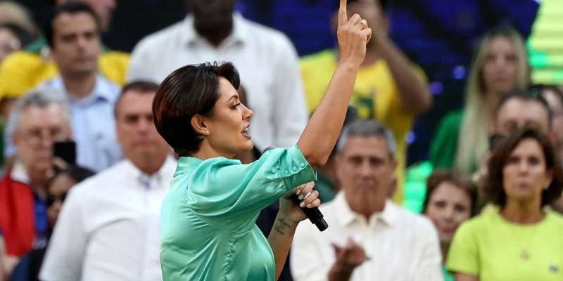 Brazil's new first lady says presidential palace a mess