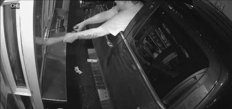 Man tries pulling bikini barista out of drive-thru window