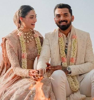 Indian cricketer Rahul marries actress Athiya Shetty