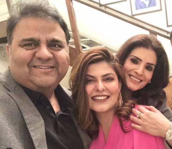 Pakistani actress Resham has appealed to the government to allow PTI leader and former federal minister Fawad Chaudhry to meet his daughters