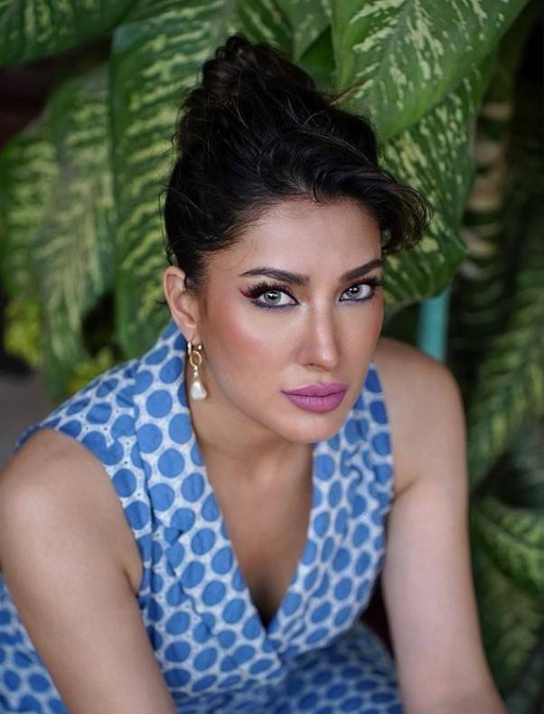 Mehwish Hayat’s latest reel showing an ethereal experience goes viral