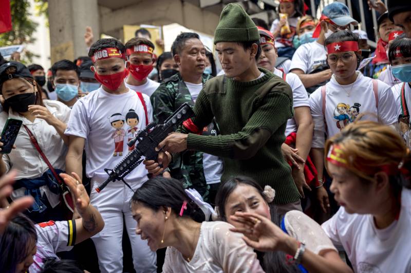 Myanmar junta extends state of emergency, likely delaying polls