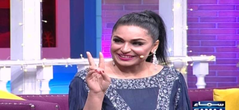 Meera fails to recognise Babar Azam in TV show