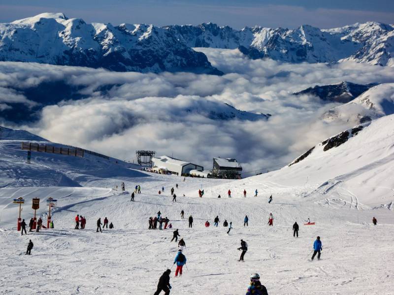 British tourist dies off-piste skiing in French Alps