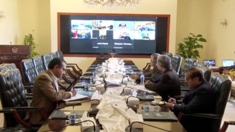 PM Shehbaz directs to expedite work on wind power, solar projects