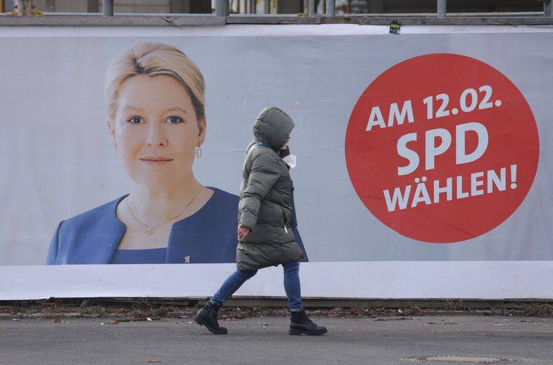 German Chancellor Olaf Scholz\'s Social Democrats suffered a heavy setback in a regional poll in Berlin