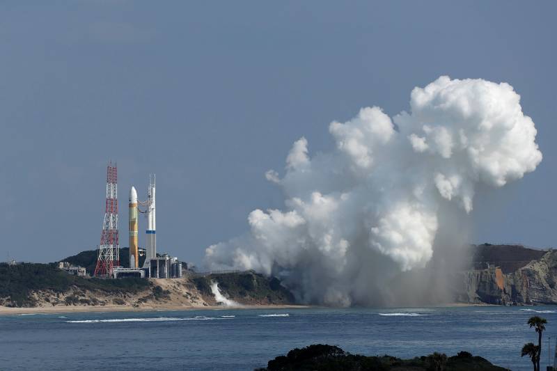 Japan\'s new rocket fails to blast off