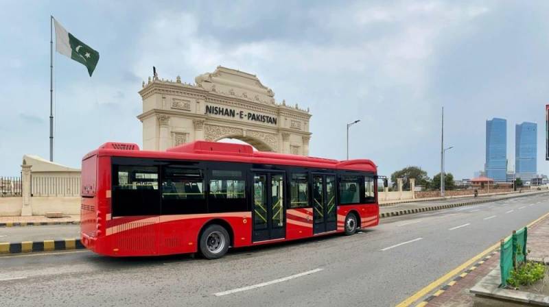 Sindh govt launches People’s Bus Service in Sukkur