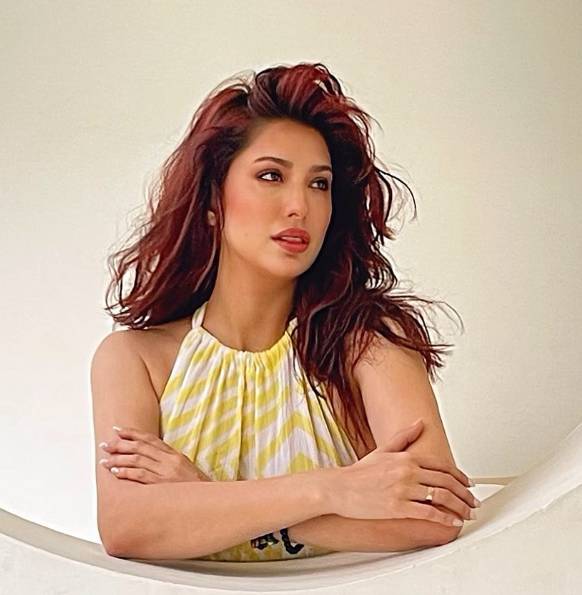 Mehwish Hayat’s lip-syncs English song