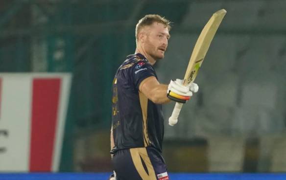 Ton-up Guptill bats Quetta to victory over Karachi Kings 