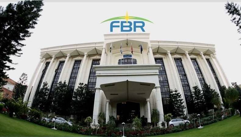 FBR keeps 100pc regulatory duty on car imports