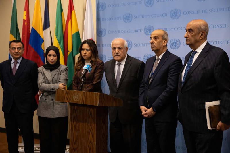 (L-R) Permanent Representative of Jordan to the United Nations Mahmoud D. Hmoud, Permanent Representative of Qatar to the United Nations Alya bint Ahmed Al Thani, Permanent Representative of the United Arab Emirates to the United Nations Lana Nusseibeh, Permanent Observer of Palestine to the United Nations Riyad H. Mansour, and Ambassador and Permanent Representative of Egypt to the United Nations Osama Abdel Khalek speak to members of the media following the United Nations Security Council meeting on the situation in the Middle East, at the United Nations headquarters in New York City