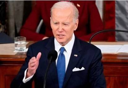 Biden says no sign Russia mulling nuke use after treaty suspension