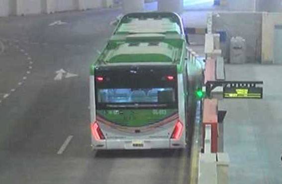 Panicked riders jump out as Green Bus crashes in Karachi