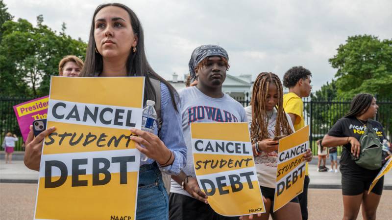 Biden's student debt relief imperiled by conservative Supreme Court