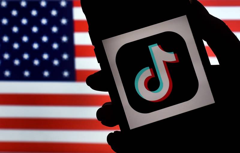 US lawmakers advance bill on banning TikTok