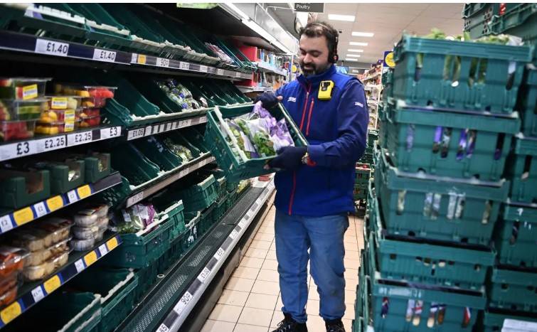 Britain's fresh produce shortages serve up blame game