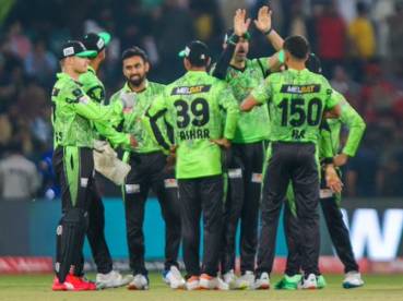 ‘Invincible’ Lahore Qalandars qualify for playoffs