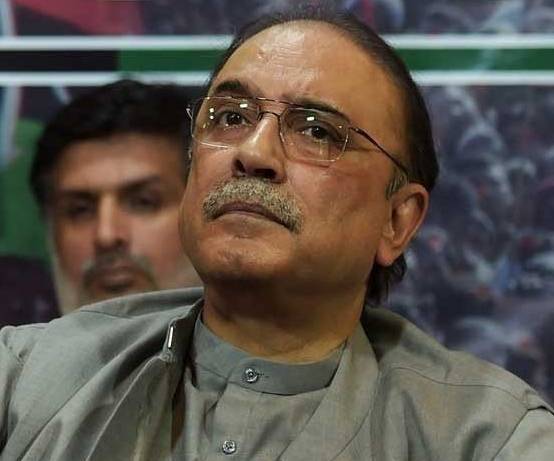 Pagal Khan has ruined country, says Asif Zardari