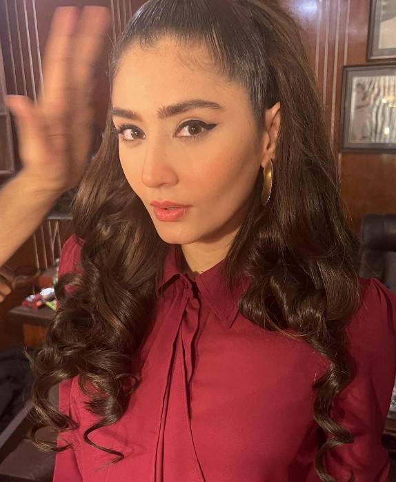 Durefishan Saleem turns up the glam for upcoming project 