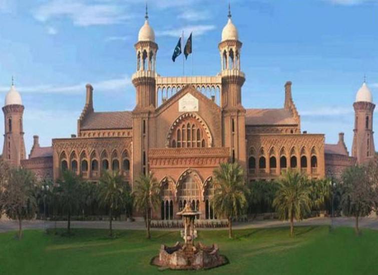 LHC justice refuses to hear Imran Khan’s plea against PEMRA 