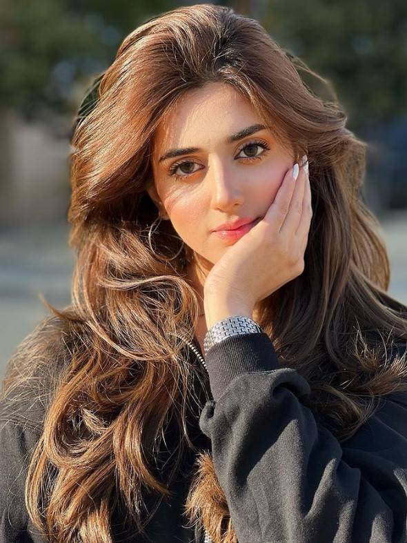 jannat Mirza achieves another milestone of 22m followers on TikTok