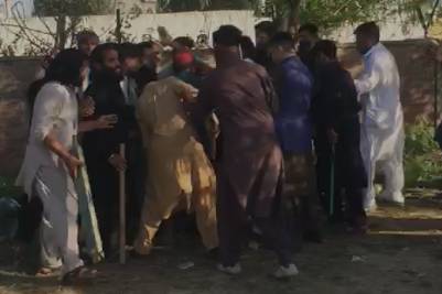 Students attack rival group in Kallar Syedan hospital