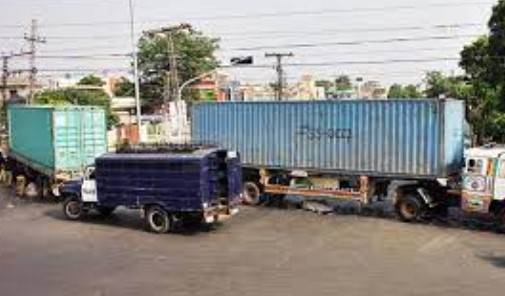 Containers used to block many Lahore roads