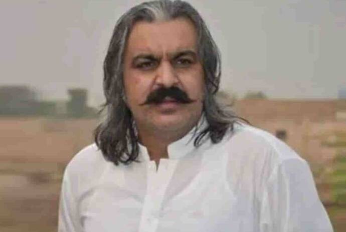 Gandapur, guards create ruckus at Bhakkar police post, fire shots