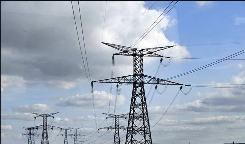 Govt decides to transfer DISCOs to provinces