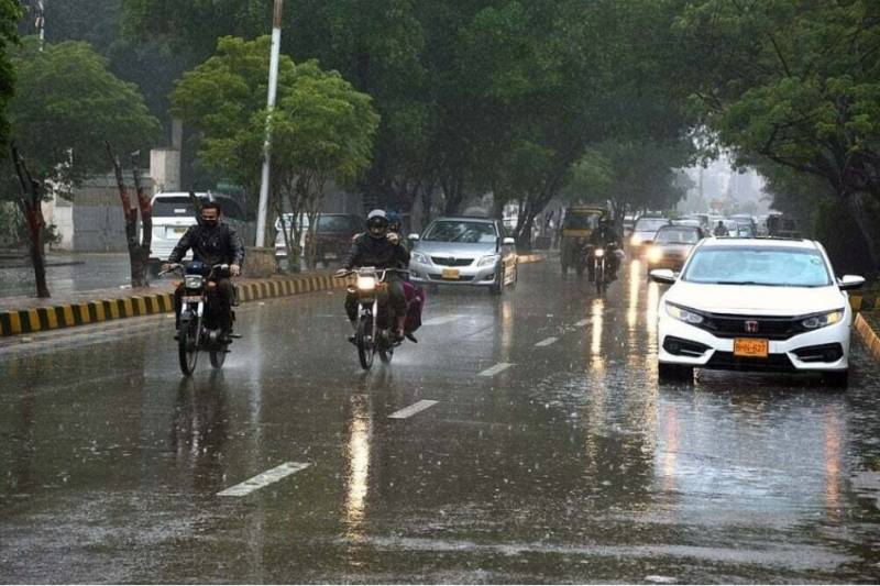 Light rain turns Karachi weather pleasant