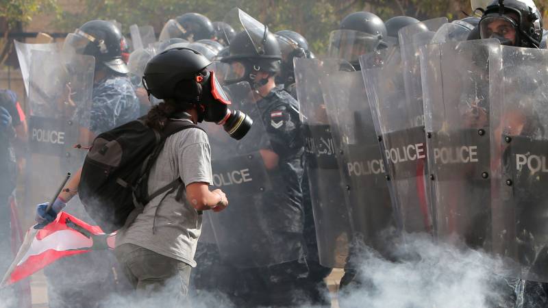 Tear gas fired at angry protest in crisis-hit Lebanon