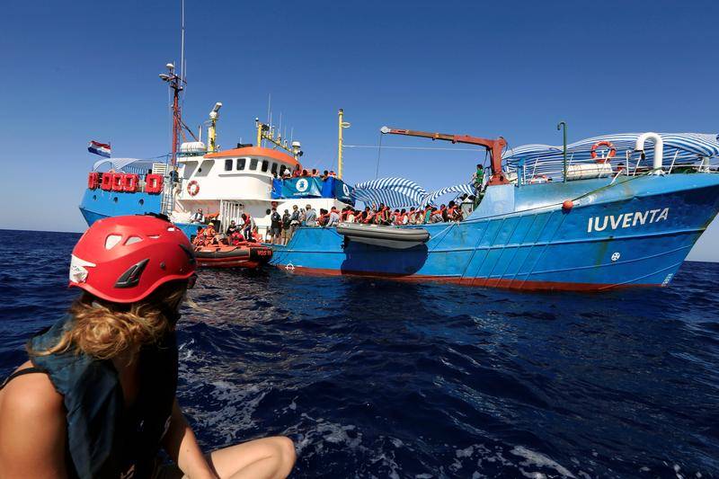 Italy impounds German charity rescue ship