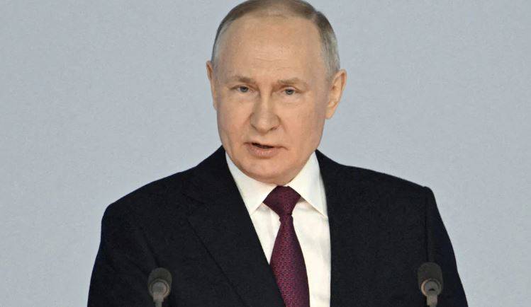 Putin says will deploy tactical nuclear weapons in Belarus 