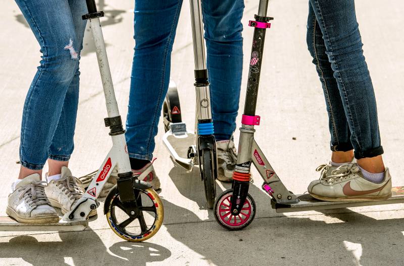 Once a pioneer in e-scooters, Paris contemplates banning them