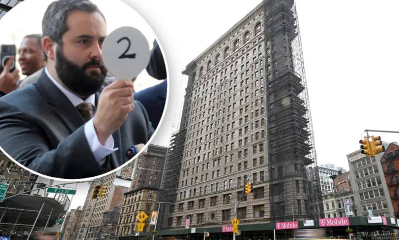 Man buys NY's iconic Flatiron building at auction, then backs out