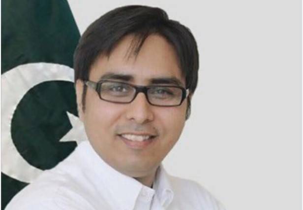 Judge ‘plays’ April Fool on PTI leader Shahbaz Gill