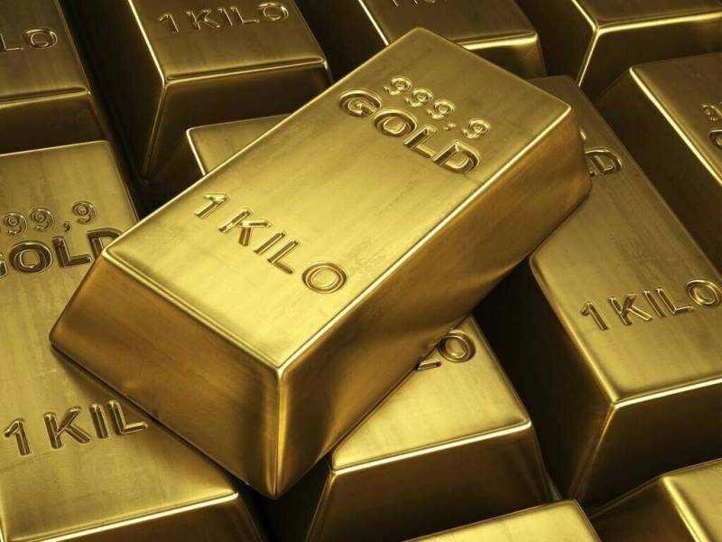 Gold price decreases in Pakistan