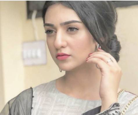 Sarah Khan also opts for group modelling