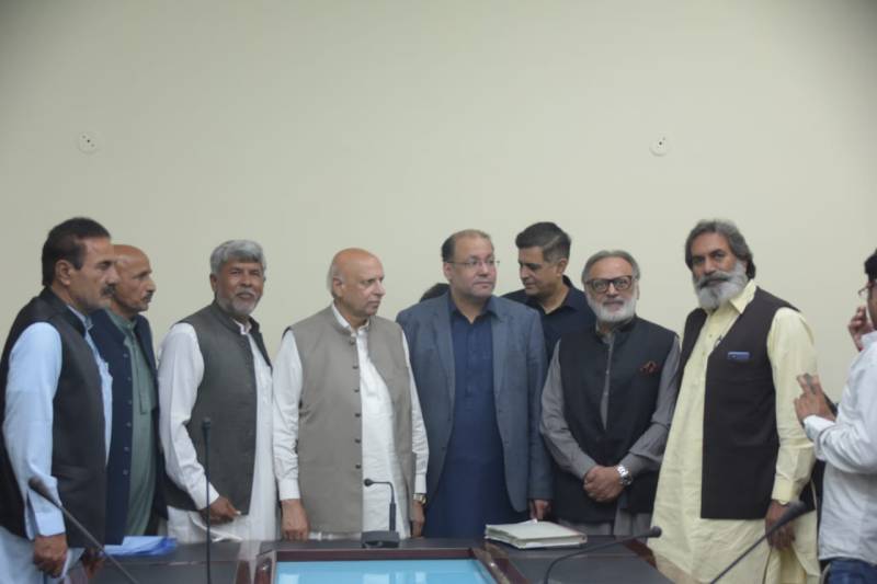 Shujaat’s political insight compels to join PML-Q, says CH Sarwar 