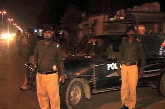 Five dacoits killed in Karachi, Kashmore encounters