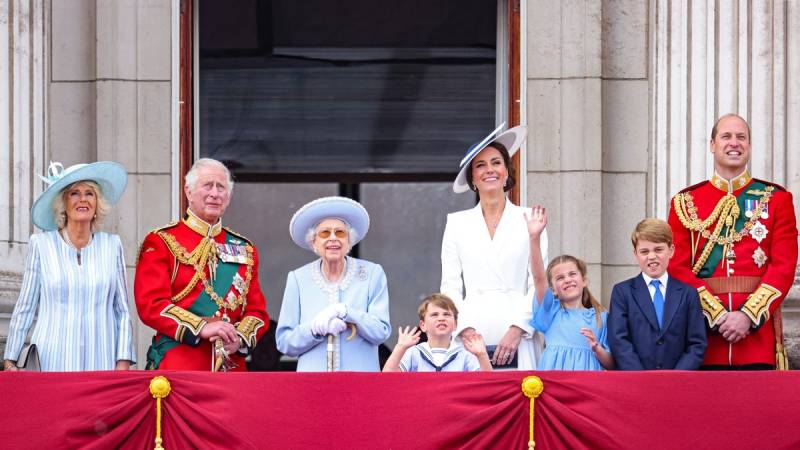 Only working royals allowed on balcony for King Charles' Coronation