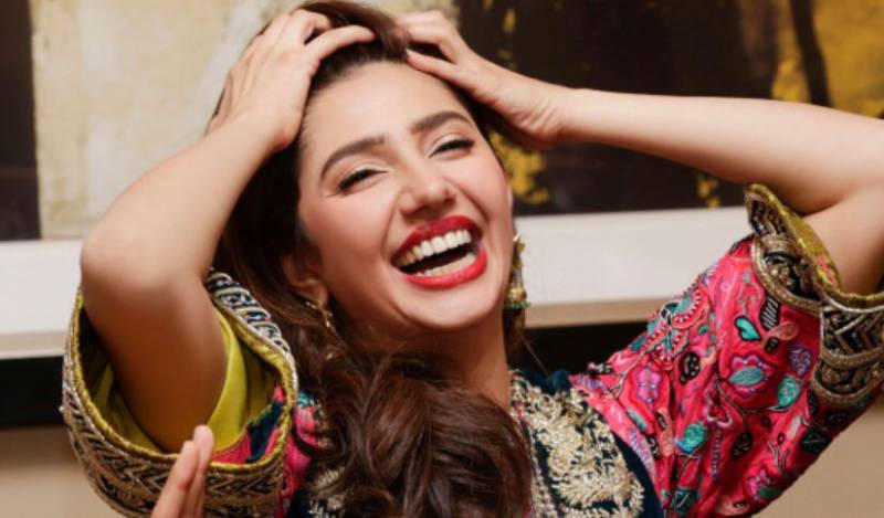 Mahira Khan is willing to make GOL ROTIS but for whom?