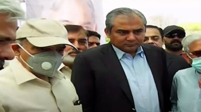 PM visits Shahdara hospital to review medical facilities 